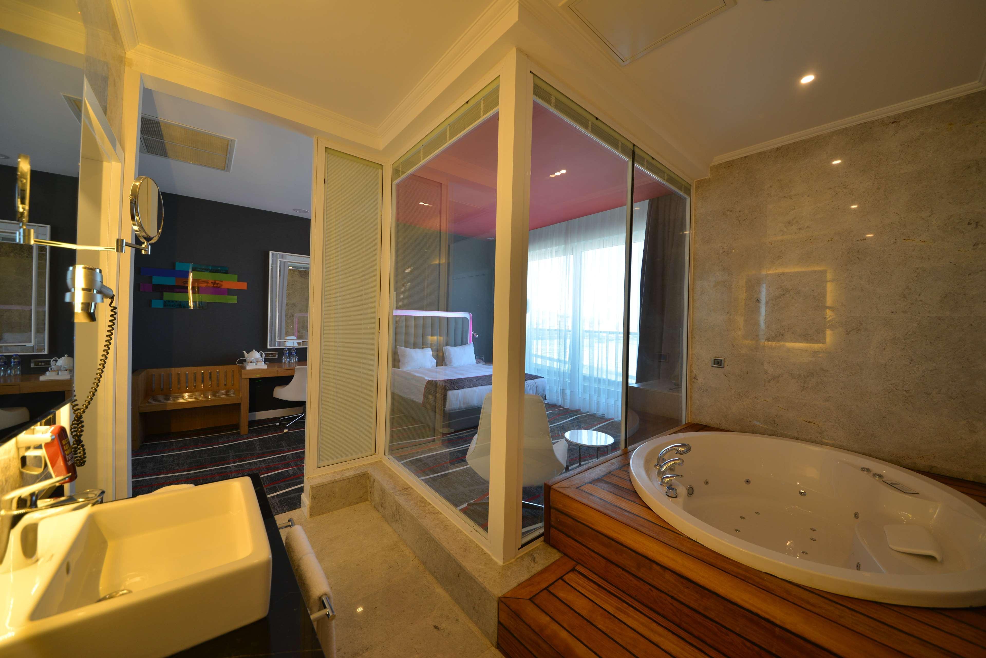 Park Inn By Radisson Ankara Cankaya Extérieur photo