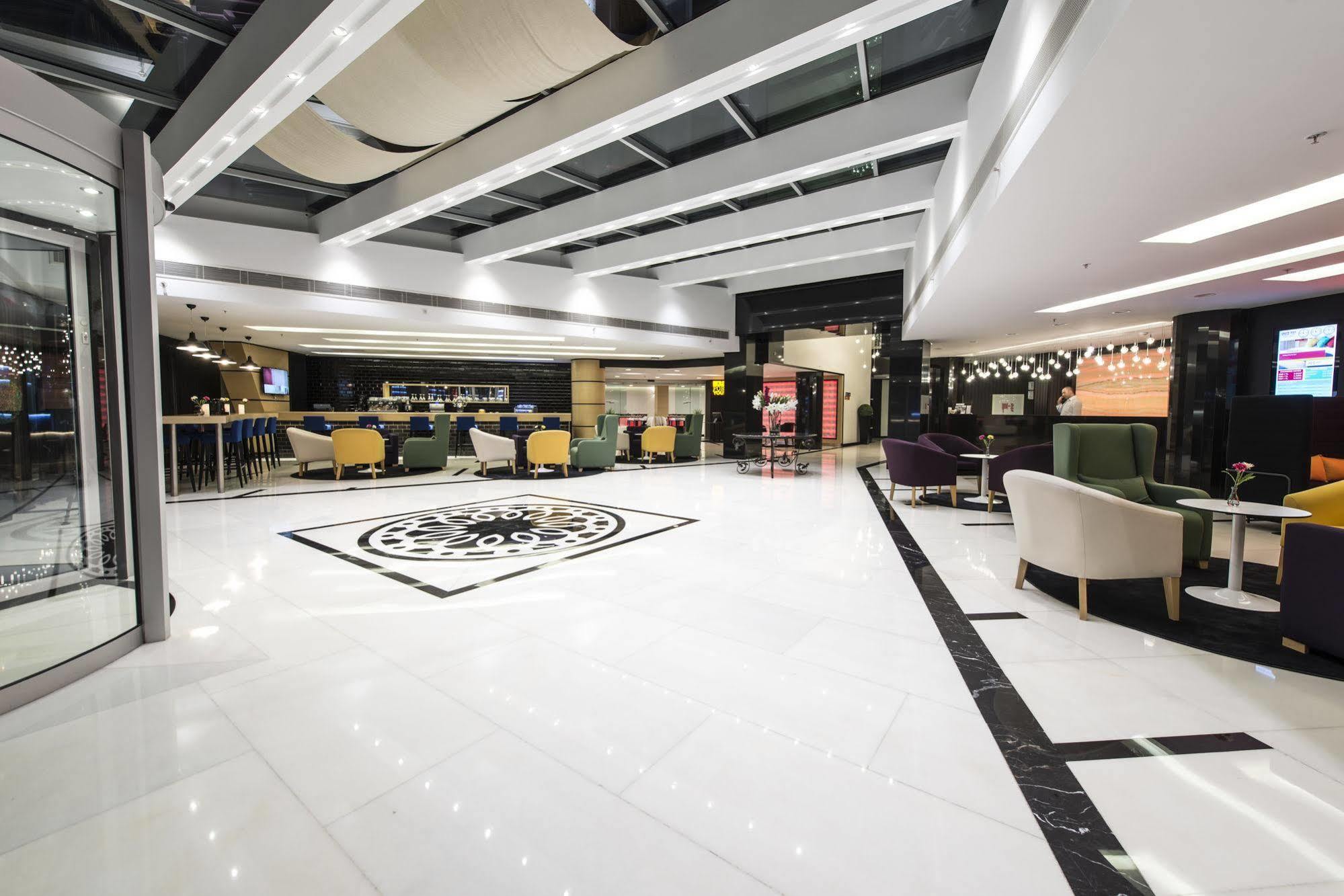 Park Inn By Radisson Ankara Cankaya Extérieur photo